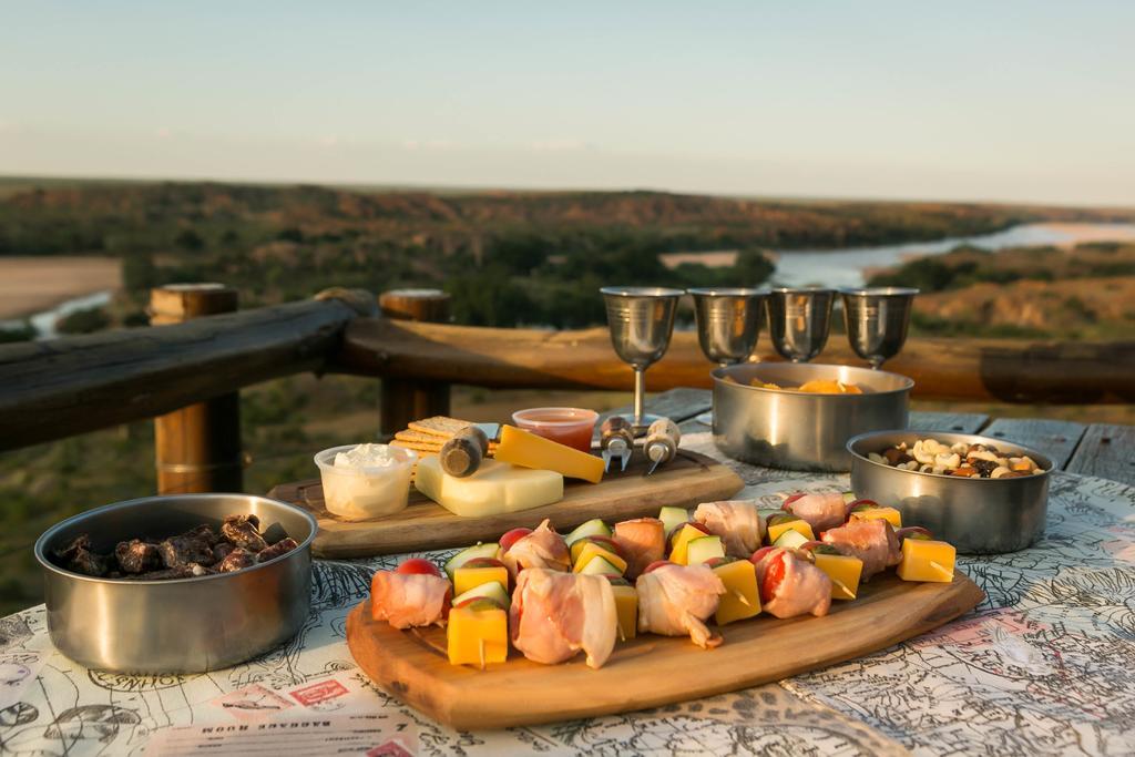Mopane Bush Lodge Linton Exterior photo